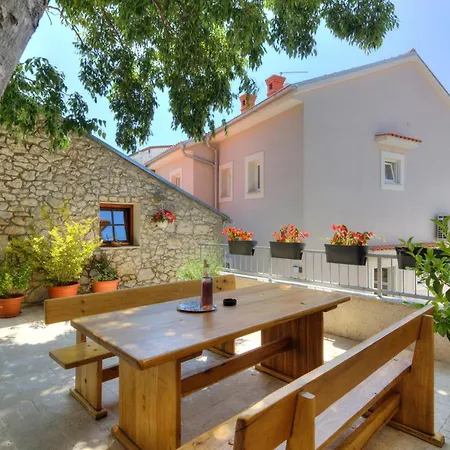 Holiday home Front In *