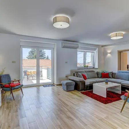 度假居 Stunning In With Wifi 诺维·维诺多尔斯基