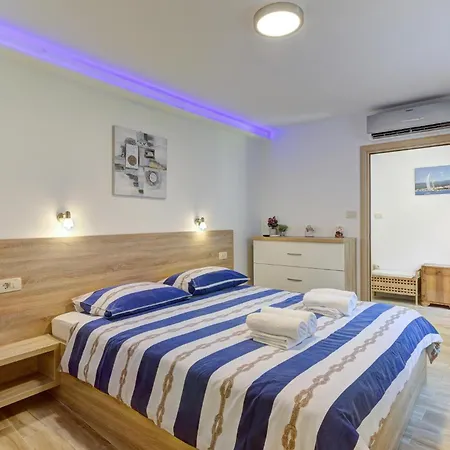 Stunning In With Wifi Holiday home