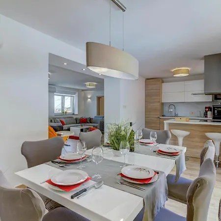 Holiday home Stunning In With Wifi