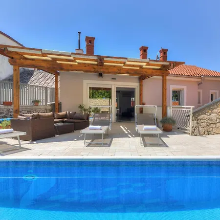 Front In Casa de Férias *